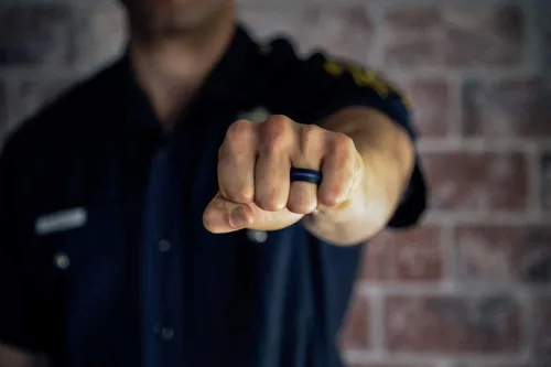 Miniatura 24 de QALO - Colección de anillos de silicona clásicos para hombre