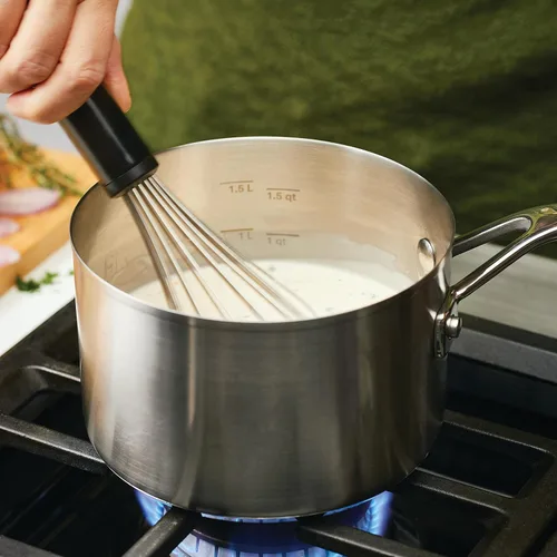 Miniatura 11 de KitchenAid - Sartén de acero inoxidable de inducción con marcas de medición y tapa, 2 cuartos de galón, acero inoxidable cepillado
