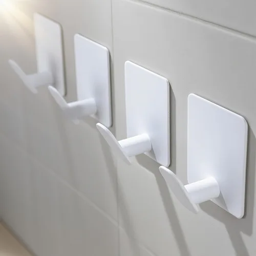 Miniatura 2 de DELITON Paquete de 4 ganchos adhesivos para toallas - Blancos, ganchos autoadhesivos resistentes para pegar en la pared, para colgar batas, abrigos