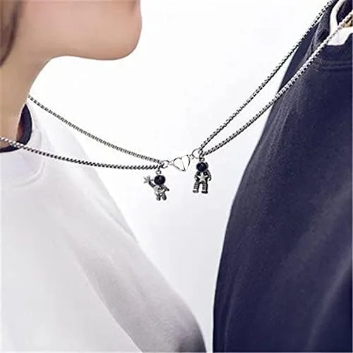 Miniatura 5 de RUIZHEN 2 collares magnéticos de astronauta para parejas atracción mutua collares a juego colgantes de astronauta espacial collar para el día de San