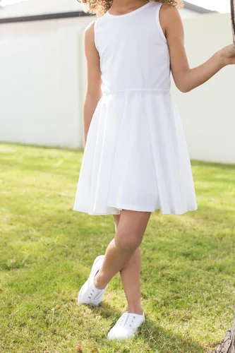 Miniatura 4 de City Threads Vestido de fiesta de algodón para niñas con diseño de skater