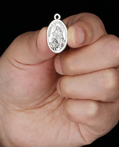 Miniatura 3 de COTTVOTT Colgante de Medalla de San Cristóbal/San José/Arcángel San Miguel/San Benito/Nuestra Señora Gracia Guadalupe para Collar de Rosario