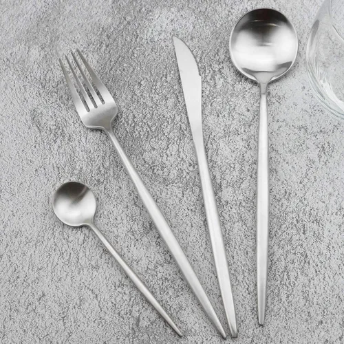 Miniatura 15 de Juego de cubiertos de oro mate, 5 piezas de acero inoxidable 18/10 con acabado satinado, servicio para 1, cuchara tenedor de cuchillo con pajitas