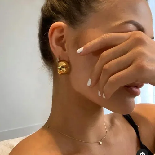 Miniatura 15 de Aretes de aro gruesos de oro para mujer, chapados en oro de 14 quilates, aretes de aro triple, hipoalergénicos, a la moda, aretes de aro gruesos