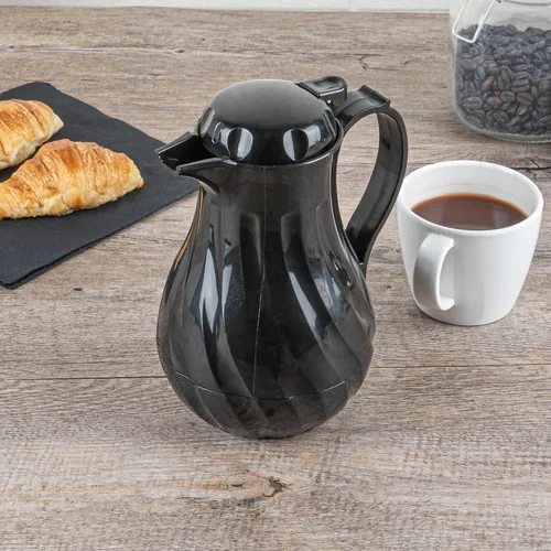 Miniatura 3 de Restaurantware Jarra térmica para café, paquete de 1 servidor de café aislado de plástico de 20 onzas con mango ergonómico, cafetera negra