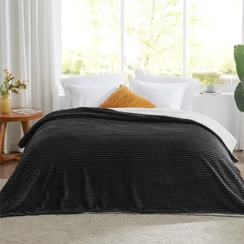 Miniatura 21 de Manta Sherpa para sofá, súper suave y gruesa, manta blanca, mantas cálidas para invierno, manta mullida para sofá cama, forro polar a rayas, crema