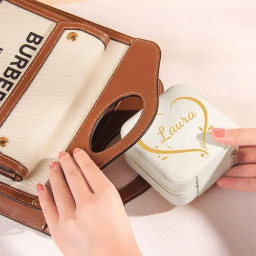 Miniatura 37 de Joyero de regalo para dama de honor, pequeño estuche de viaje personalizado de piel sintética portátil, cajas de propuestas de dama de honor, mini