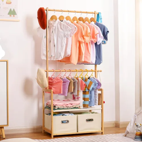 Miniatura 9 de Perchero de bambú para niños con 2 cestas de almacenamiento y 2 varillas ajustables para colgar, soporte para ropa infantil con estante, estantes