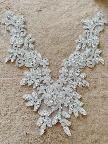 Miniatura 3 de Piedras de imitación hechas a mano con apliques de encaje a mano, cuentas de costura a mano, parches de recorte, accesorios para escote de vestido