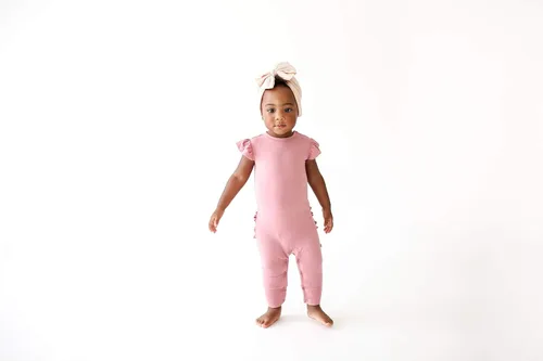 Miniatura 33 de Posh Peanut Mameluco de manga casquillo con volantes para bebé, ropa para niñas recién nacidas, pijama de una pieza para niños, viscosa suave