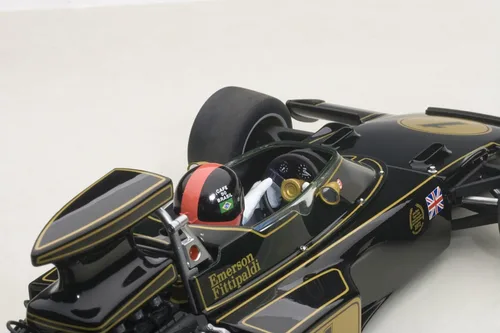 Miniatura 4 de Autoart Lotus 72E 1973 Emerson Fittipaldi #1 con figura de conductor en cabina 1/18 modelo coche