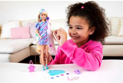 Miniatura 7 de Barbie Muñeca Totally Hair, temática de estrellas con cabello de fantasía de 8.5 pulgadas y 15 accesorios de peinado