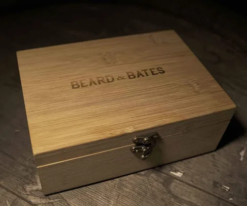 Miniatura 8 de El mejor kit para barba Bálsamos para barba de primera calidad, aceite orgánico para barba, peine plegable de lujo, bolsa de cuero grabada