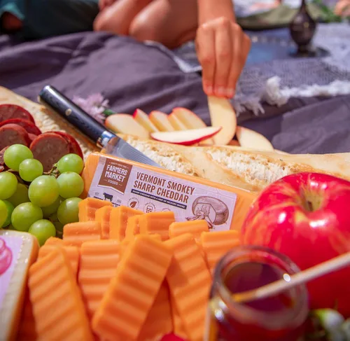 Miniatura 8 de Farmers Market Alpine Baby - Juego de regalo de queso suizo para bebé, paquete de 3 bloques de queso Wisconsin, sin gluten, apto para dieta