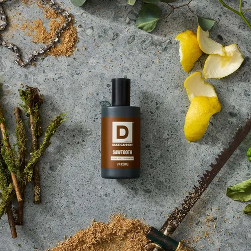 Miniatura 4 de Duke Cannon Proper Cologne Sawtooth Perfume para hombre Eau de Parfum Aire Alpino y Madera de Cedro Fragancia fresca, amaderada y duradera