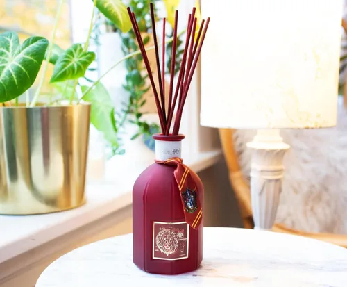 Miniatura 3 de Harry Potter House Gryffindor - Difusor de caña premium, aroma de aceite esencial con fragancia única, decoración del hogar, artículos esenciales