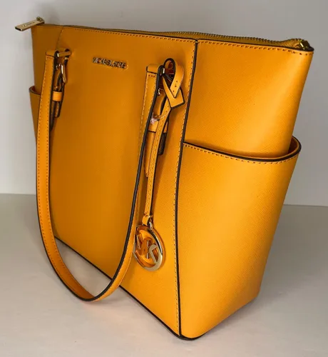 Miniatura 8 de Michael Kors Charlotte - Bolsa grande con cierre de cremallera de un cuarto