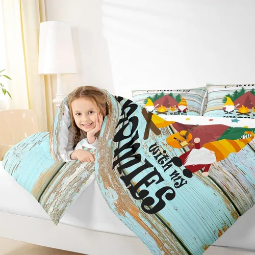 Miniatura 6 de Juego de ropa de cama de campamento para niños, tamaño individual, juego de edredón de gnomos kawaii para niños y niñas, edredón vintage de madera