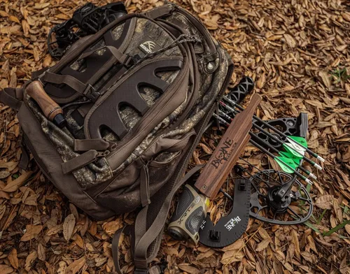 Miniatura 8 de Insights Hunting by Frogg Toggs - The Element, mochila resistente de 1.831 pulgadas cúbicas para senderismo, pesca, campamento, caza, con mosca