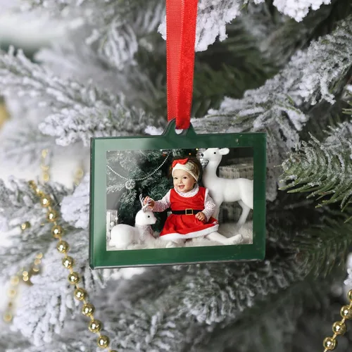 Miniatura 27 de UNIQOOO 8 adornos de marcos de fotos de acrílico negro de Navidad para mostrar fotografías, 2.5 x 2.5 pulgadas decoración colgante festiva, marcos