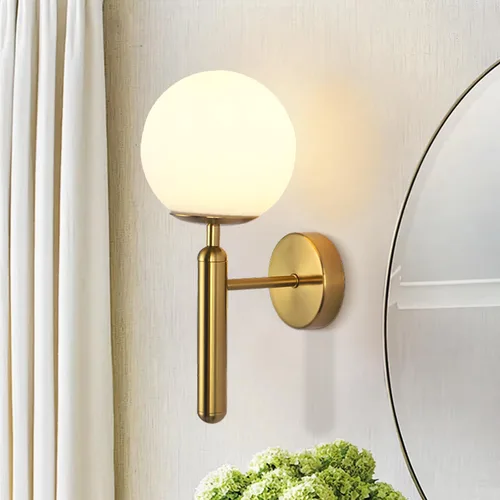 Miniatura 6 de KCO Aplique de pared de globo de vidrio de leche, apliques de pared de latón cepillado de mediados de siglo, lámpara de pared dorada moderna, Dorado