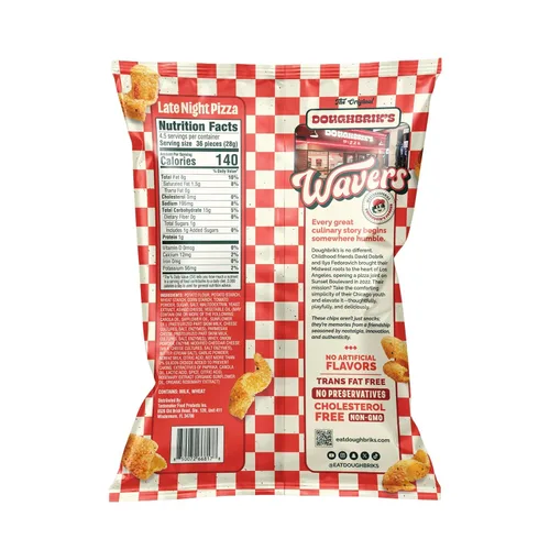 Miniatura 2 de WAVERS by Doughbrik's Snacks, Sabor Pizza de Medianoche, bolsa de 4.5 onzas, textura crujiente y crocante, snack perfecto para cualquier momento