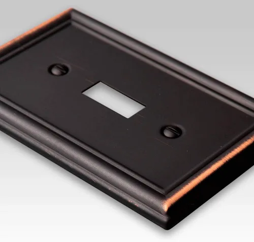 Miniatura 2 de Amerelle 149R4DB - Placa de pared Chelsea, 4 interruptores de palanca, acero, bronce envejecido, paquete de 1