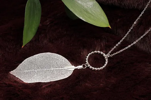 Miniatura 32 de Joyas de hoja de oro rosa y plata para mujer. Pendientes de hoja natural y collares circulares colgantes. Elegantes conjuntos de joyas colgantes.
