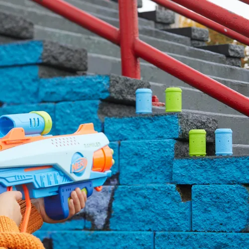 Miniatura 7 de Elite Junior Rookie Pack, lanzador de espuma de juguete fácil de jugar, 32 dardos Nerf Elite, 4 objetivos, Nerf Blasters para juegos al aire libre