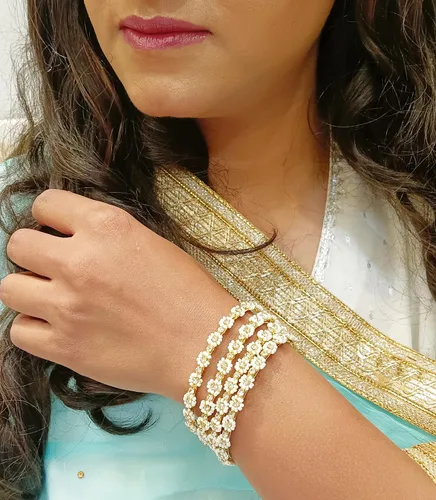 Miniatura 4 de Efulgenz Brazaletes indios para mujer, estilo indio, Bollywood, tradicional piedra de perlas sintéticas, juego de pulseras de boda (oro