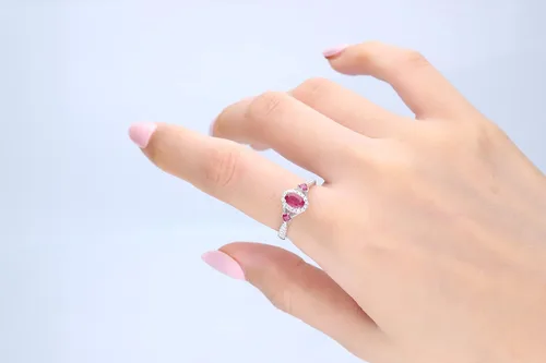 Miniatura 5 de Gin & Grace Anillo de rubí genuino Mozambique de oro blanco de 10 quilates con diamantes para mujer Joyas hechas a mano con forma de rubí de origen