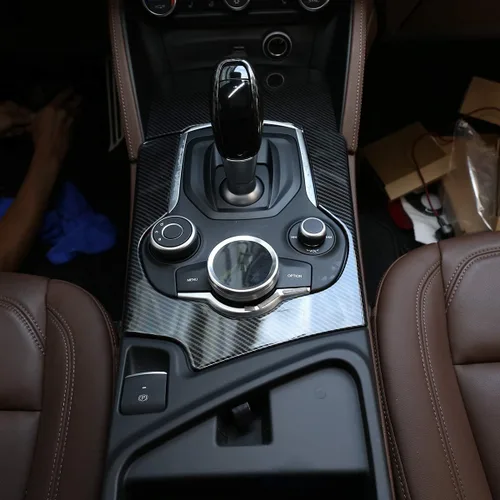 Miniatura 4 de Cubierta de panel de palanca de cambios para consola central de automóvil ABS de fibra de carbono cromada para Alfa Romeo Stelvio 2017 2018 2019