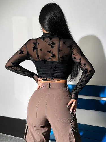 Miniatura 2 de SHENHE Top corto sexy de manga larga con estampado de mariposas y cuello alto falso para mujer