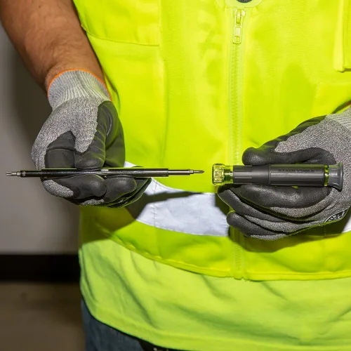 Miniatura 5 de Klein Tools 32314 Destornillador electrónico, 14 en 1 con 8 puntas de precisión, ranurado, Phillips y brocas TORX a prueba de manipulación, 6 llaves