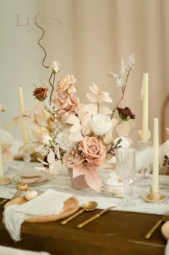 Miniatura 2 de Ling's Moment Caja de Flores Falsas, Tallos de Vegetación Artificial Falsa Rosas de Espuma Bayas Hojas de Seda Flor de Tela para Centros de Mesa