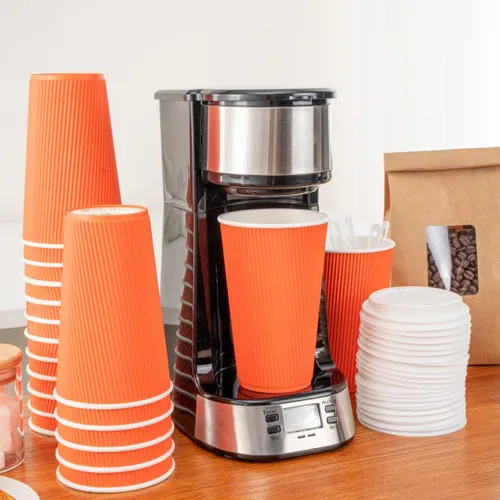 Miniatura 8 de Restaurantware Tazas de café desechables de pared ondulada de 16 onzas, 500 vasos de papel naranja aislados, diseño de borde enrollado, las tapas se