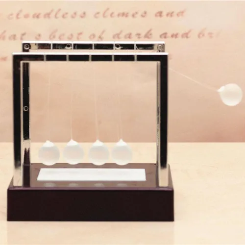 Miniatura 5 de Baoblaze Newtons Cradle - Pelotas de equilibrio de cristal, juguetes físicos, mesa de péndulo oscilante para niños y adultos, regalos aliviadores