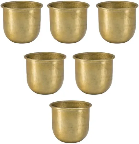 Serene Spaces Living Jarrón de aluminio vintage con aspecto de latón dorado, acento decorativo perfecto para plantas, bodas y eventos, maceta juego