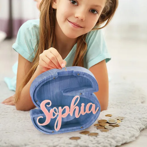 Miniatura 4 de callie Hucha personalizada con múltiples fuentes con texto multicolor grabado, caja de dinero personalizada de madera con inicial para niños