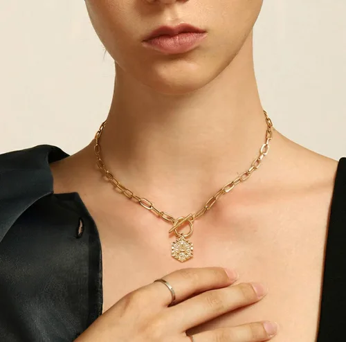 Miniatura 2 de Collar con letra inicial chapada en oro, collar de oro de 18 quilates para mujer