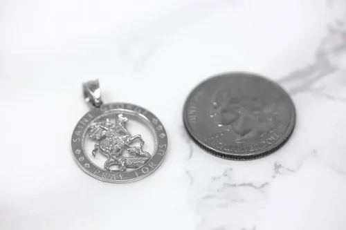 Miniatura 3 de CaliRoseJewelry Collar con dije redondo de plata de ley San Jorge Pray for Us