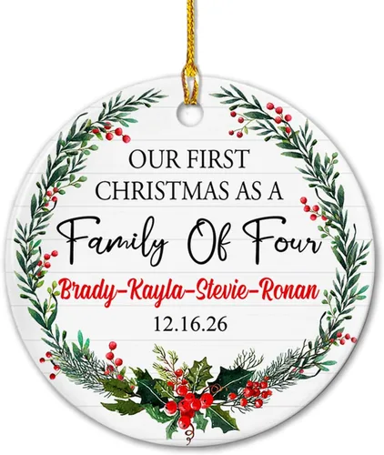 Miniatura 9 de Adorno de cerámica personalizado de cinco medias con nombres y año personalizados, nuestra primera Navidad como familia de cinco, nuestros primeros