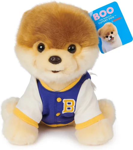 Miniatura 5 de GUND Boo, La chaqueta varsity de perro pomerania de peluche más linda del mundo para edades de 1 año en adelante, 9 pulgadas Varsity 9