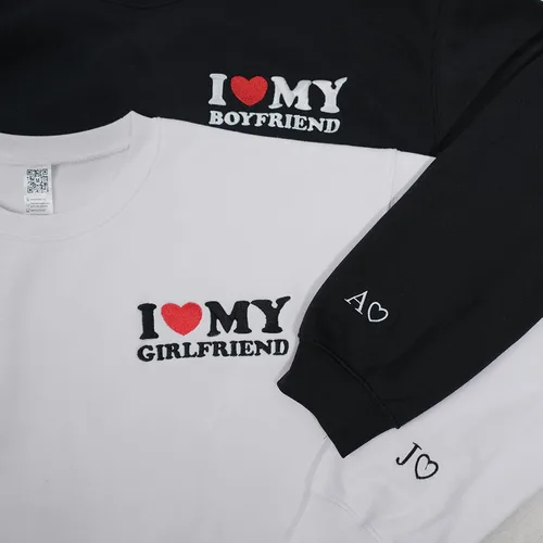 Miniatura 6 de Sudadera bordada personalizada con texto en inglés "I Love My Girl Friend and Boyfriend" y sudadera con capucha con nombres para parejas en la manga