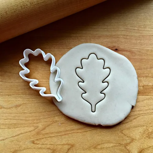 Miniatura 3 de Sweet Prints Inc Set of 2 Oak Leaf Cookie Cutters - Dishwasher Safe (2")