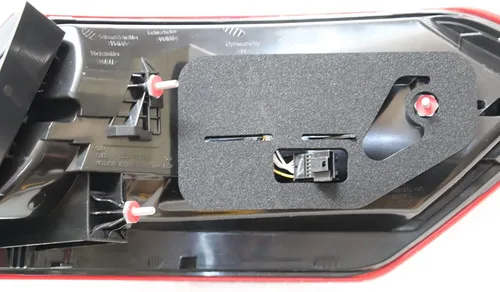 Miniatura 8 de Lámpara trasera izquierda compatible con Mercedes-Benz 2010 2011 2012 2013 Clase E Sedan E550 y E63 4 puertas AMG, lado exterior izquierdo