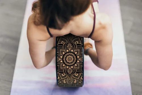 Miniatura 4 de YOGA DESIGN LAB THE YOGA WHEEL Rueda de ejercicio ecológica impresa extra fuerte, acolchada, diseñada en Bali Mejora tus posturas y estira más