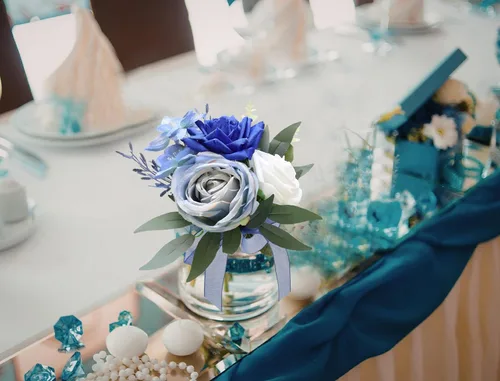 Miniatura 5 de CherishedMoments Juego de 6 centros de mesa de flores surtidas, mini flores florales para decoración de mesa de boda junto al mar, ramos de flores