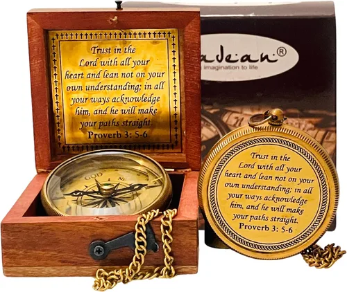 Miniatura 7 de Confía en el Señor - Proverbios 3: 5-6 Brújula grabada, Caja de madera de saludo, Regalo inspiradoral para hombres, Regalos de bautismo para niños