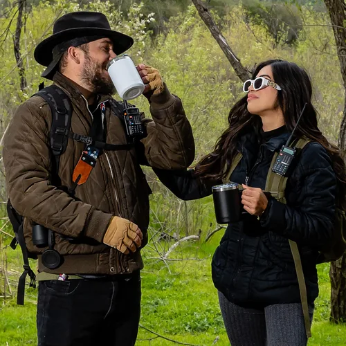 Miniatura 5 de LaserGram Taza de café aislada al vacío de 15 onzas, cabina de camión, grabado personalizado incluido (negro)